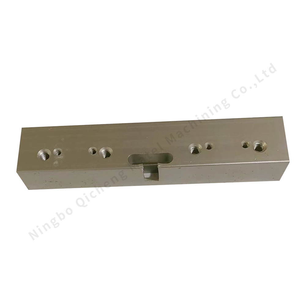 Aluminium extruded parts 24