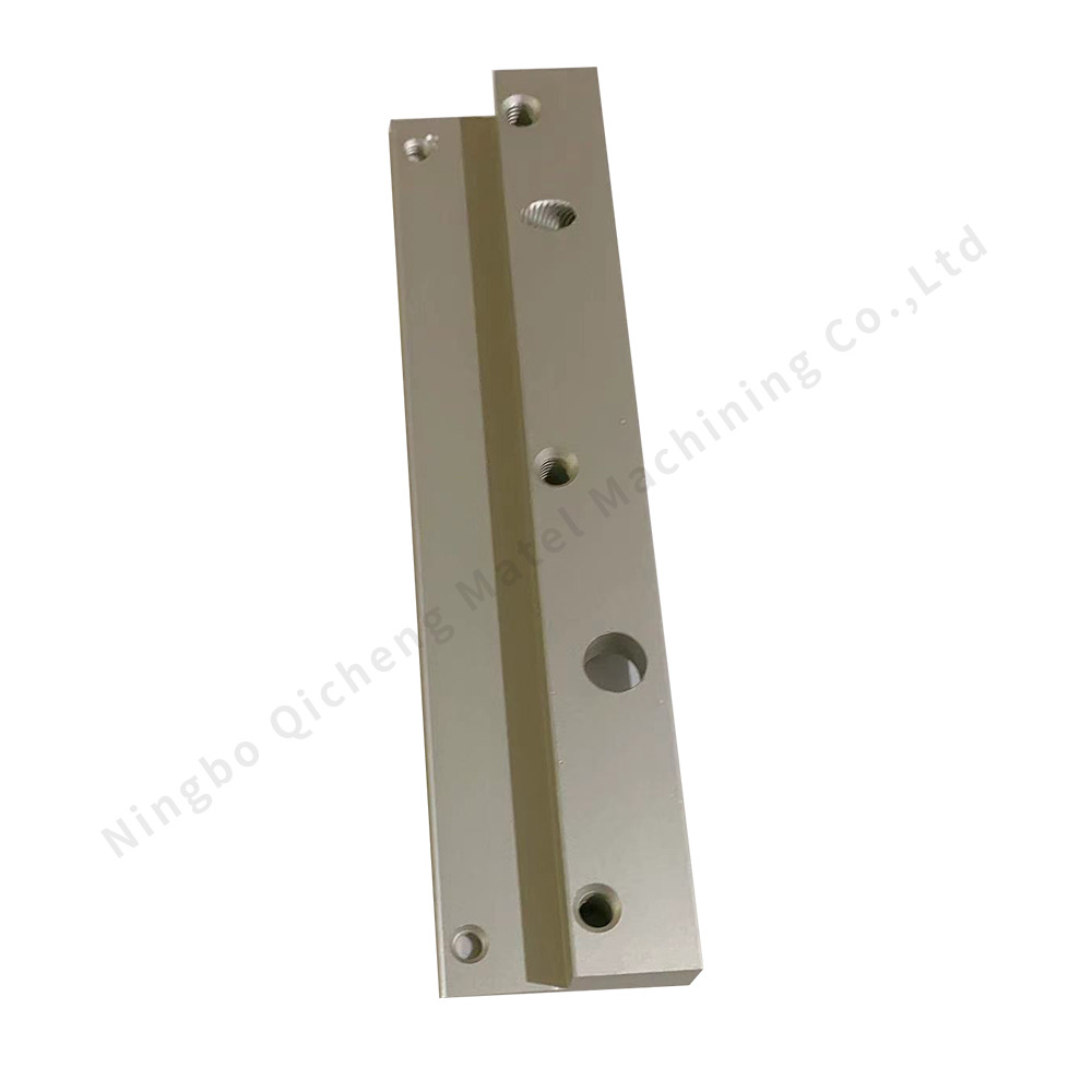 Aluminium extruded parts 6