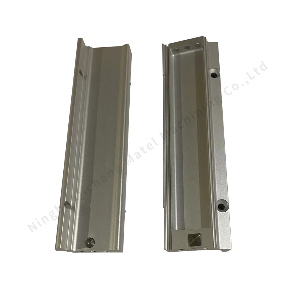 Aluminium extruded parts 4